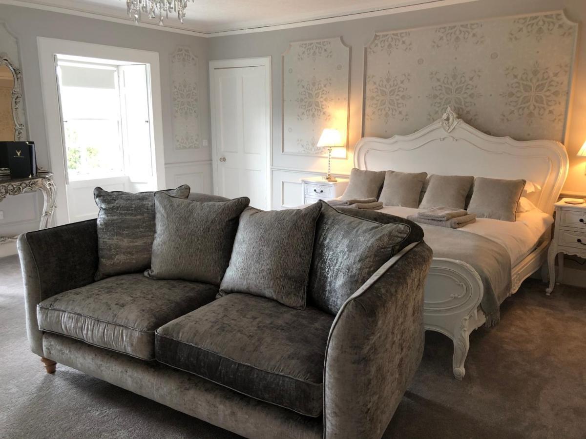 Queen Room with Garden View